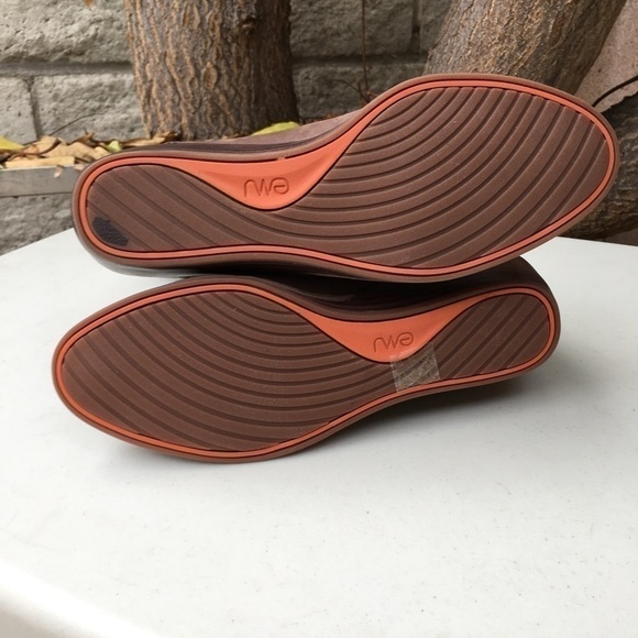 EMU Australia Tall Leather Wedge Boot - Picture 13 of 14